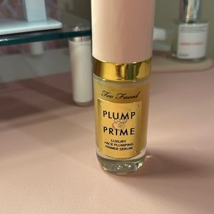 TOO FACED plump and prime primer